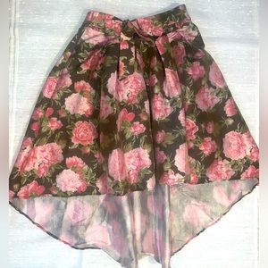 Rue21 High Low Floral Skirt with Bow; Size XL
